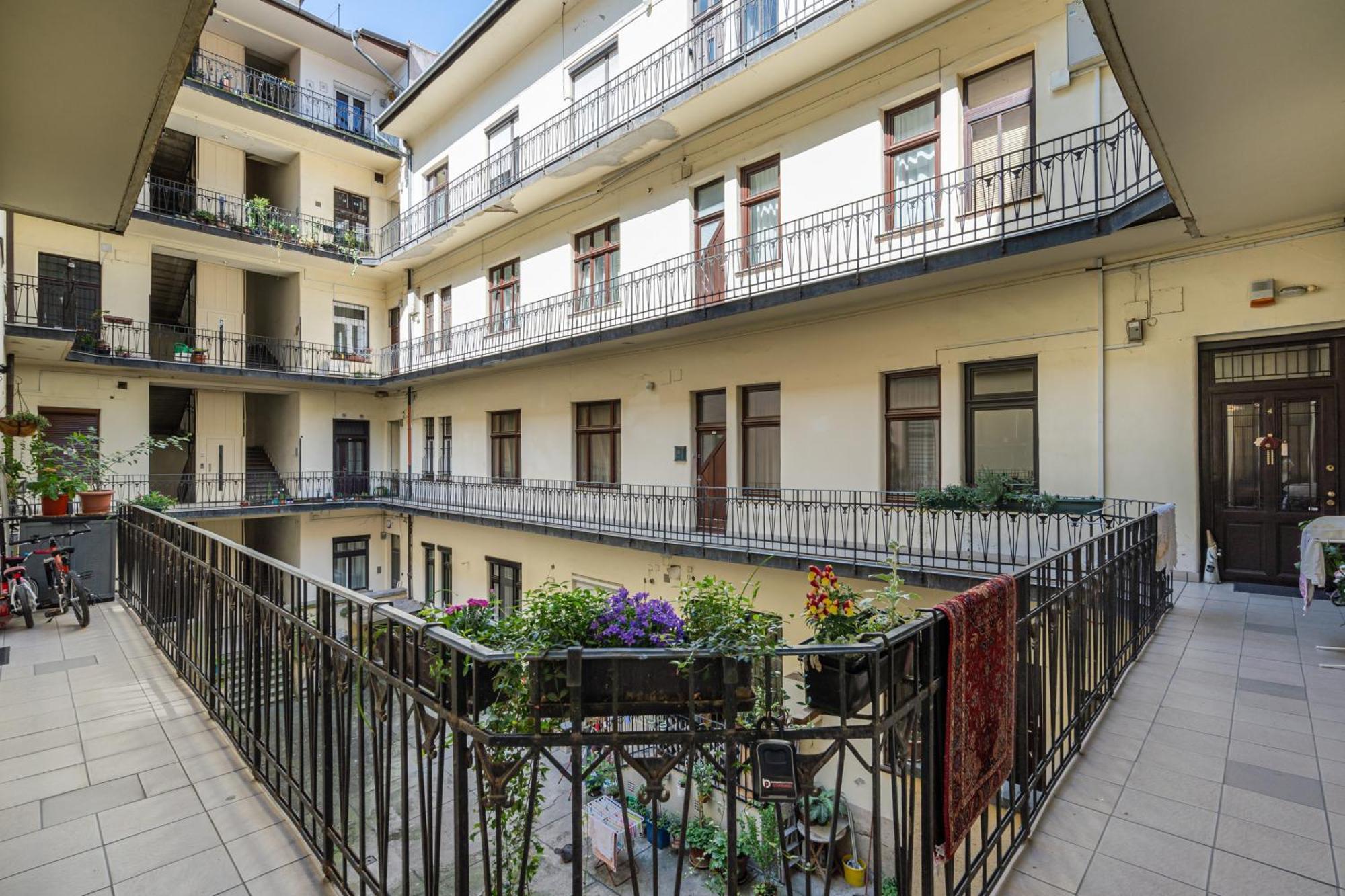 Castle Chainbridge Apartment Budapest Esterno foto